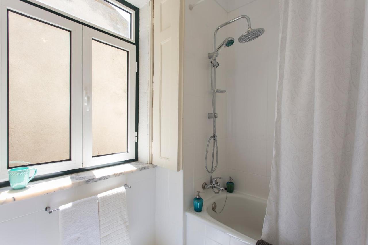 Spacious Alfama Duplex, By Timecooler ลิสบอน ภายนอก รูปภาพ